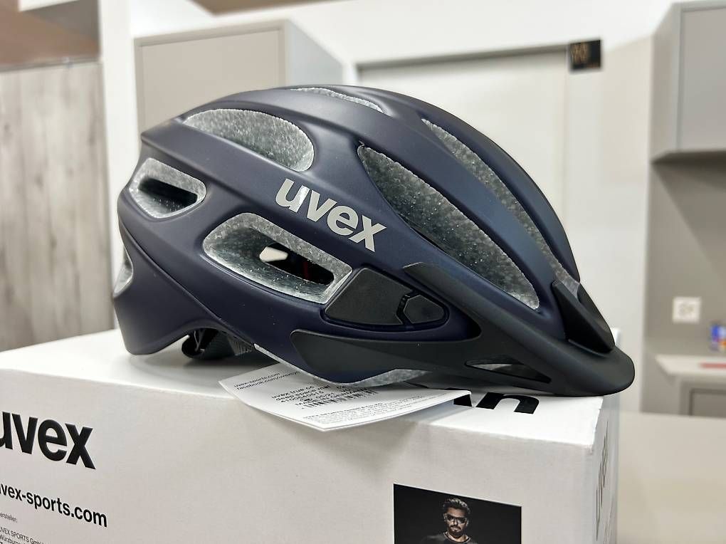 Helme: Velohelm uvex true cc deep space mat  – Gebraucht aus Sursee von pilatus.sport