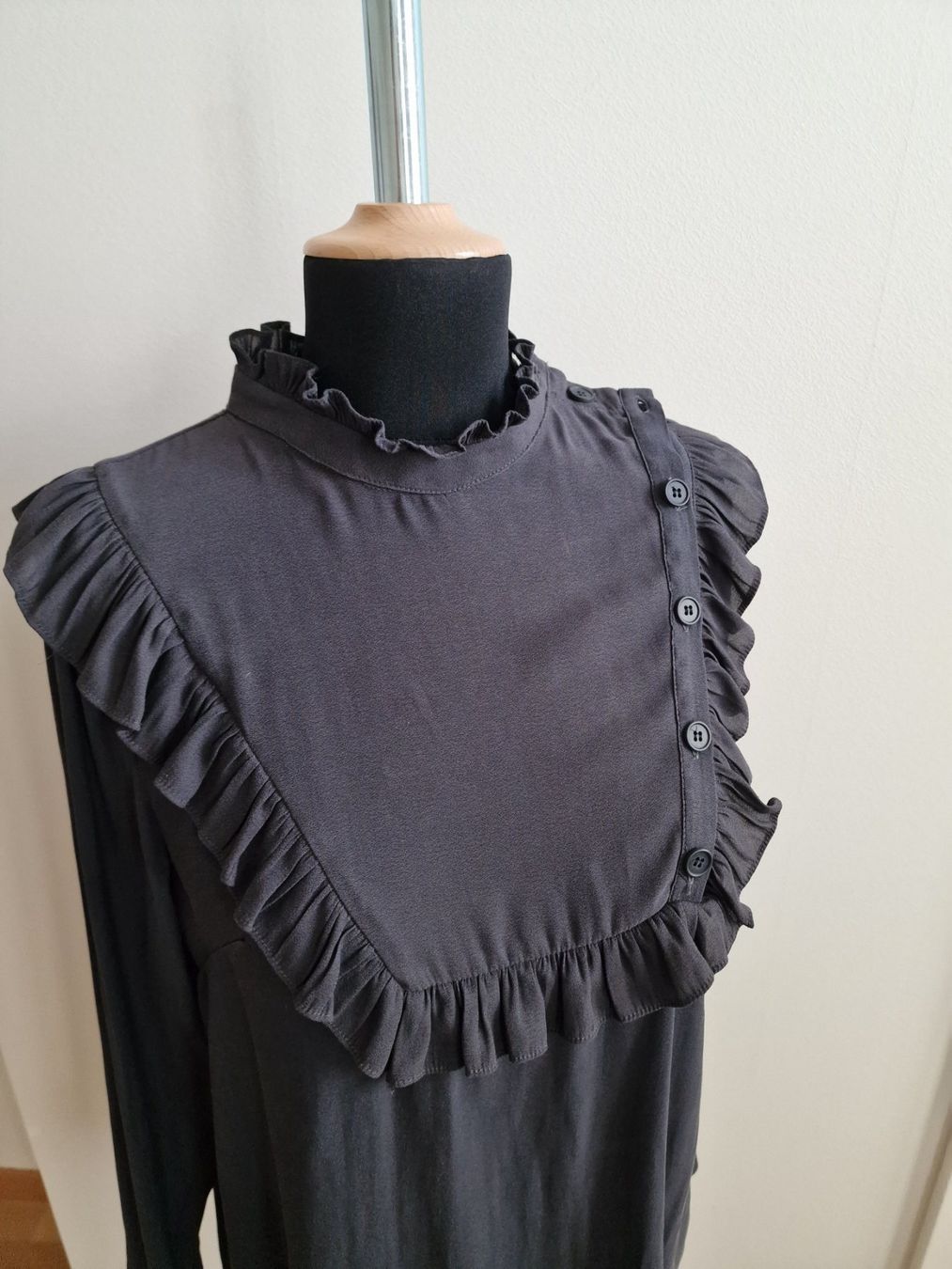 Camicette: Dunkelgrau Bluse – Usato da Zürich venduto da ale_bg2x 1