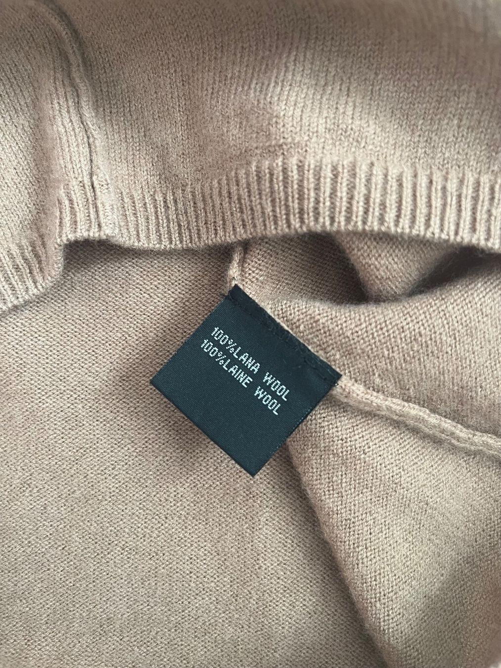 Pullover & Sweatshirts: McKenzy: hellbrauner Pullover, 100% Wolle, V-Ausschnitt M – Gebraucht aus Luzern von ellitussi 2