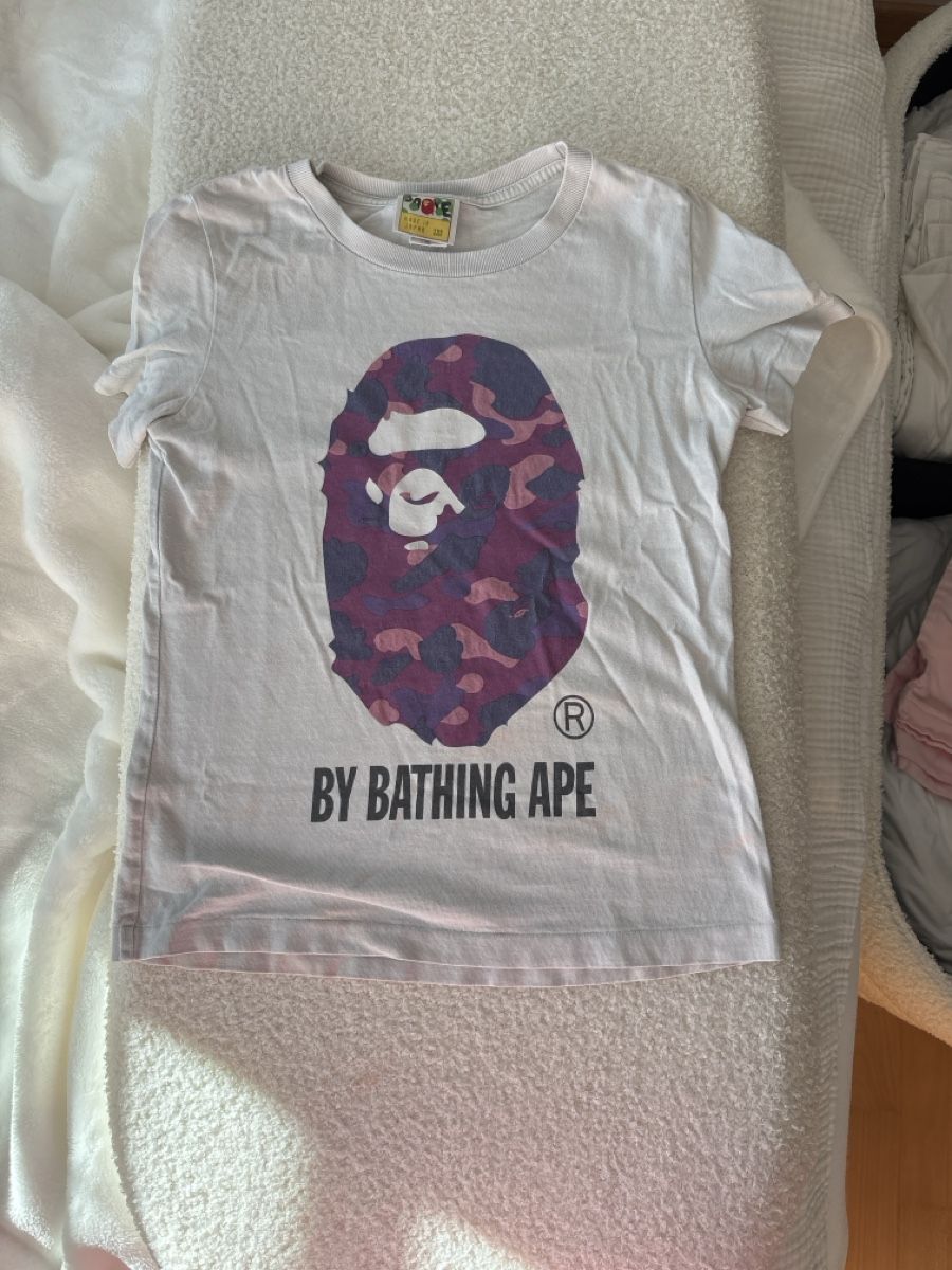 Bape T-shirt: A Bathing Ape T-Shirt – Usato da Niederglatt ZH venduto da lau_2co