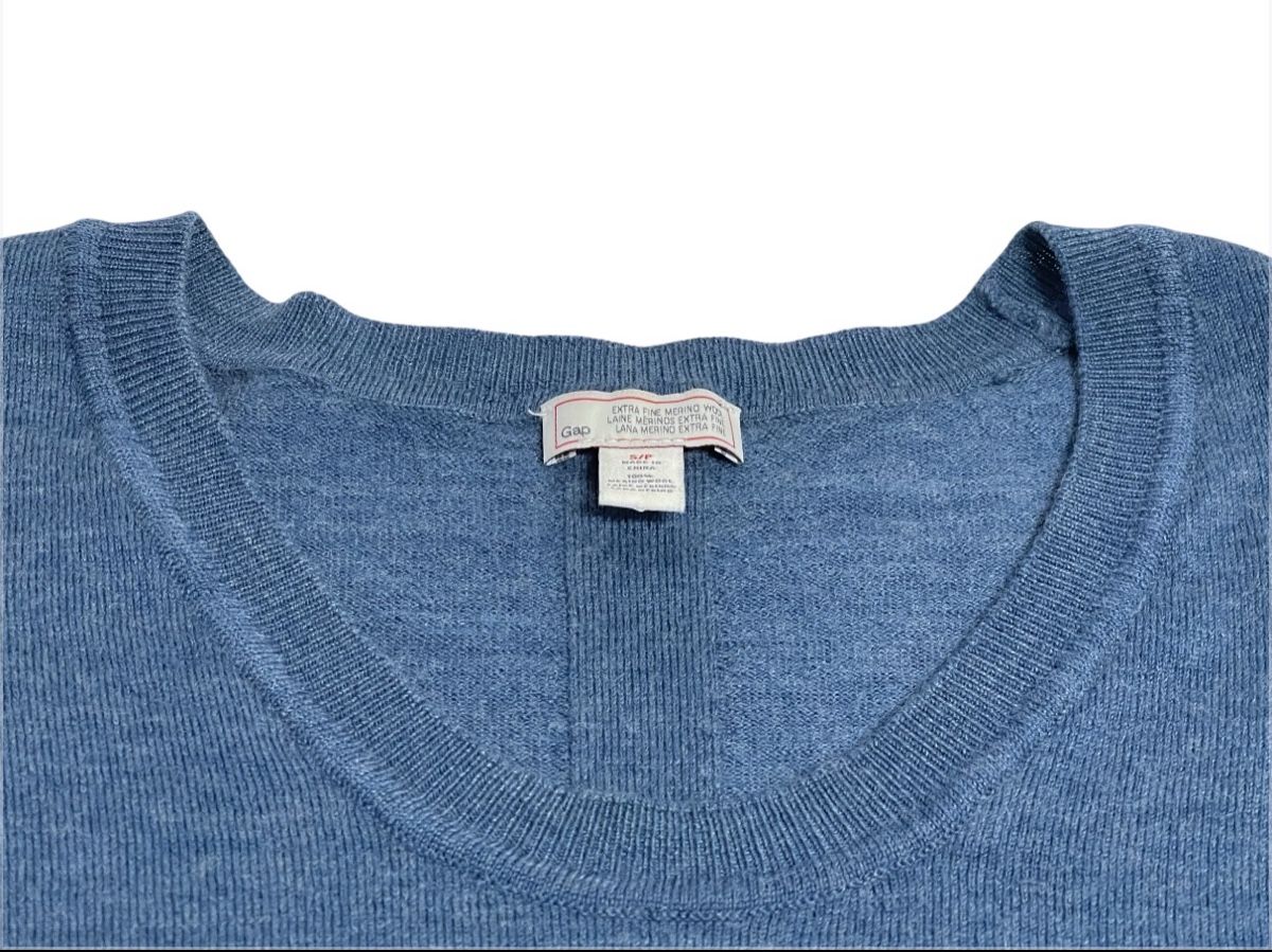 Gap Pullover & Sweatshirts: GAP Merino Wolle V-Neck Pullover, Grösse S, Damen - Blau – Gebraucht aus Luzern von woti-shop 4