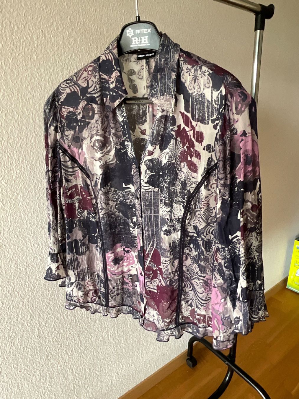 Gerry Weber Blusen: Bluse GERRY WEBER 100% Seide Gr. 42 – Neu (gemäss Beschreibung) aus Muri b. Bern von VmuriV