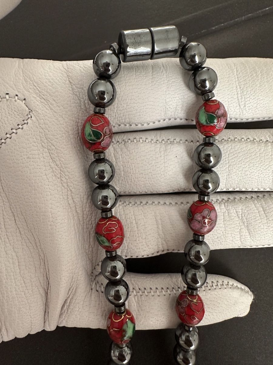 Catenine: Perlenkette Hämatit mit Cloisonné  – Usato da Zollikon venduto da pan_8jtm 2