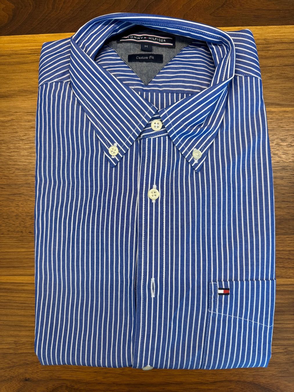 Tommy Hilfiger Hemden: Hemd Tommy Hilfiger Grösse M, Langarm – Neu und originalverpackt aus Uster von pamakemi