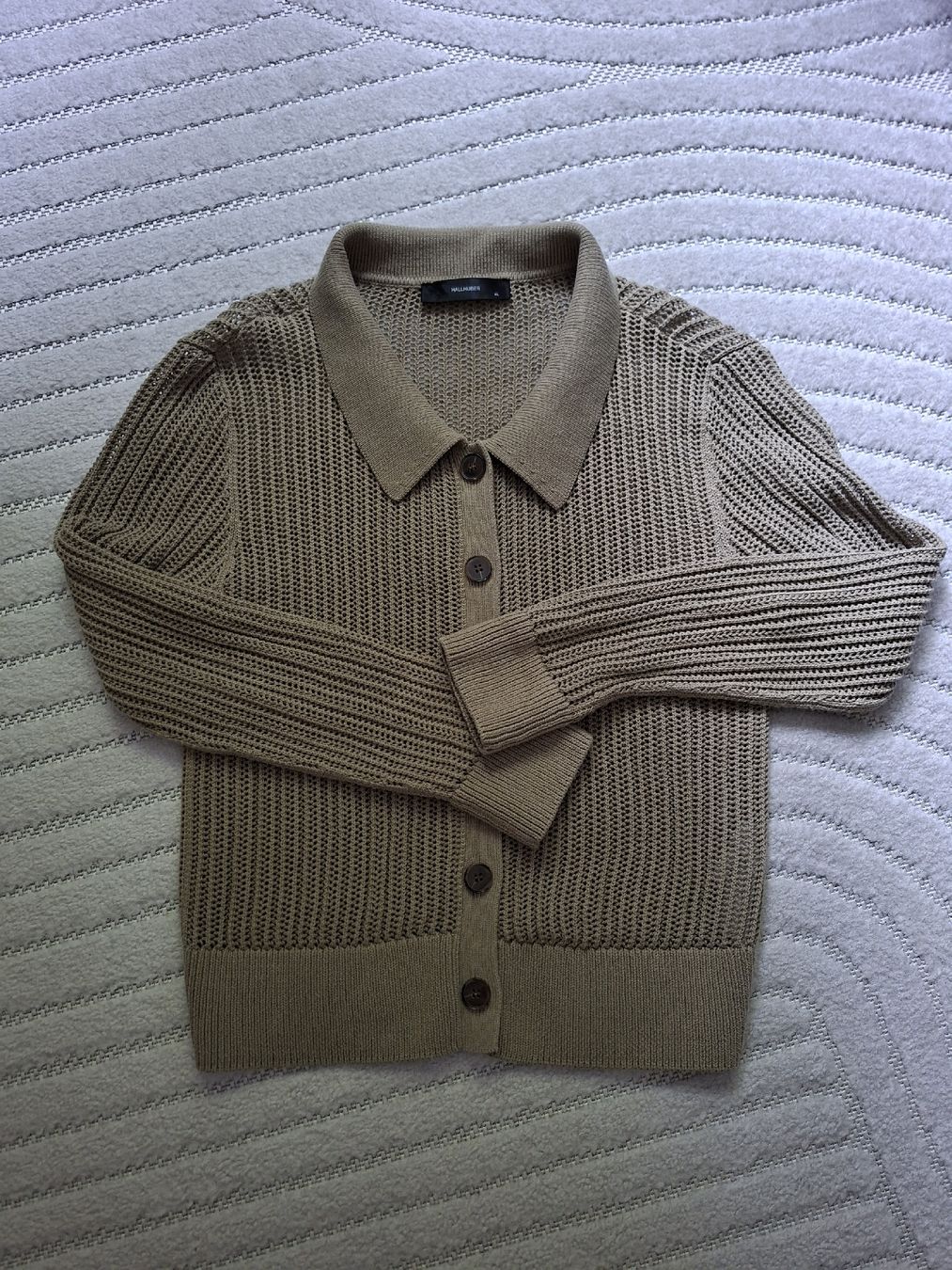 Hallhuber Giacche: Hallhuber Strickjacke mit Kragen – Usato da St. Gallen venduto da Anna651