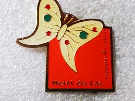 Ansteckpin 94: Hotel du Lac
