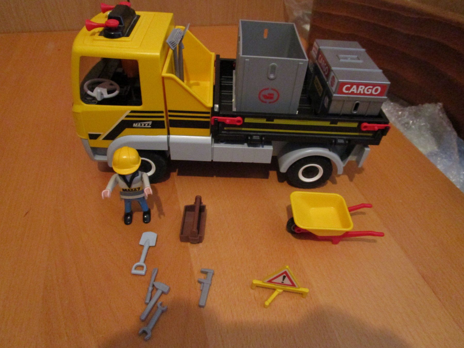 Playmobil Spielzeuge: Playmobil - Lastwagen Maax7,  Bau – Gebraucht aus Wetzikon ZH von Storchadebar 1