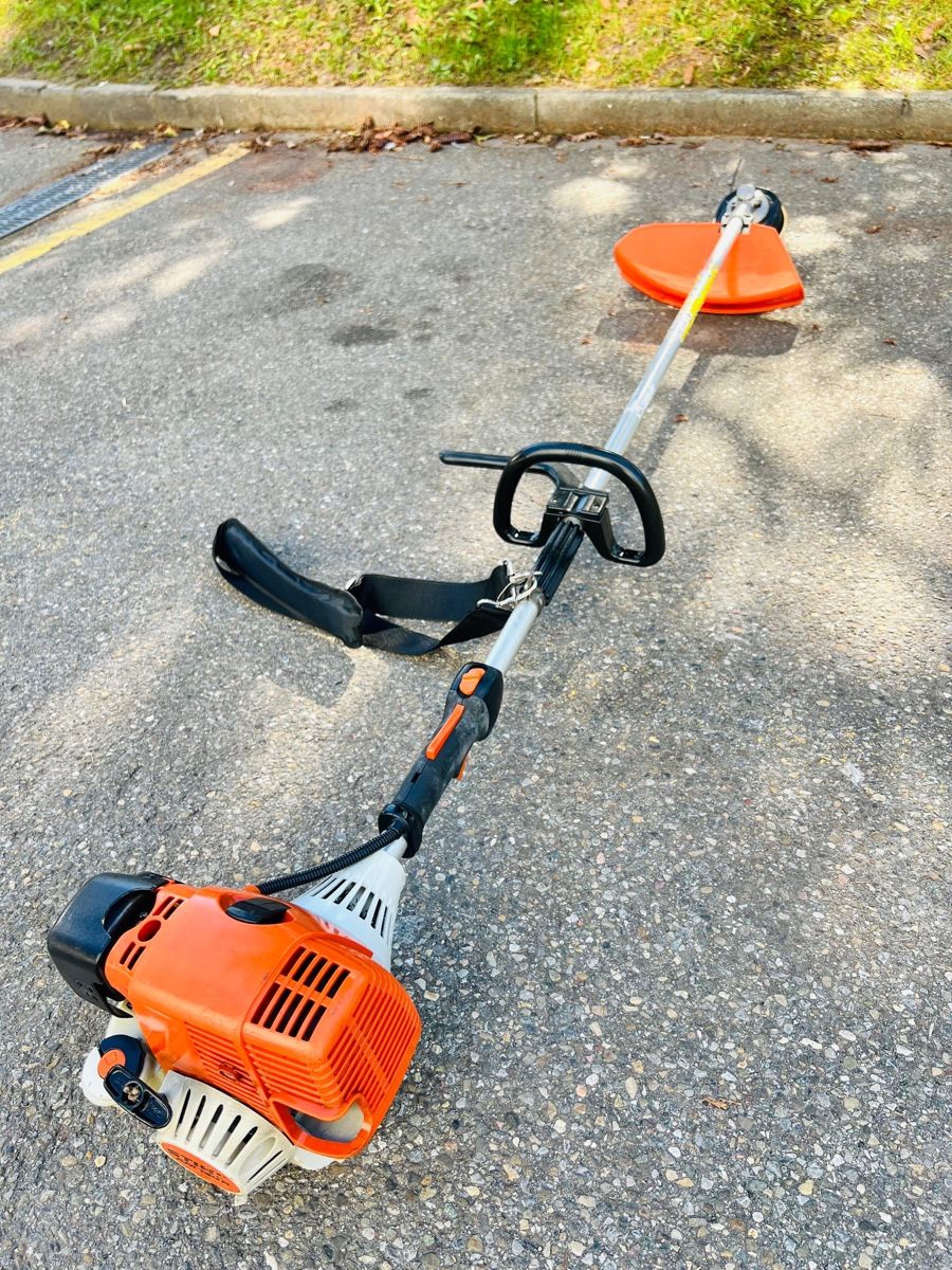 Stihl Alle Werkzeuge: Rasentrimmer Stihl KM 130 R – Gebraucht aus Urdorf von mas_5wfz 5