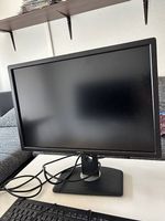 Homeoffice: Dell Bildschirm mit HDMI und Stromkabel