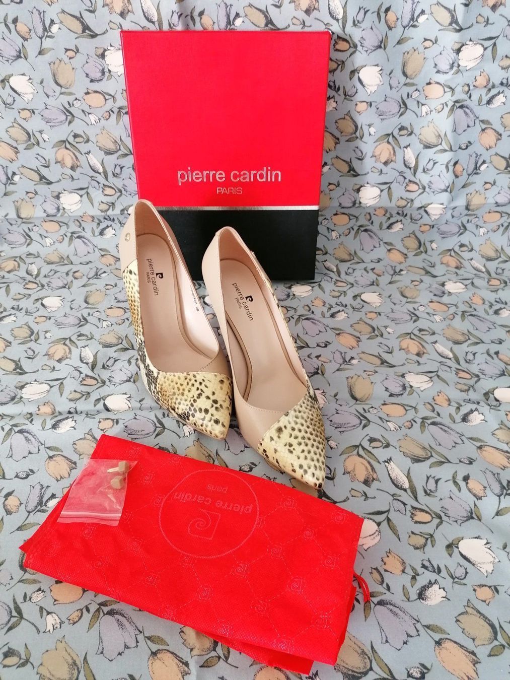 Scarpe da donna: Pumps Gr 38 P. Cardin Leder – Nuovo e nell'imballaggio originale da Grenchen venduto da olecka24 1