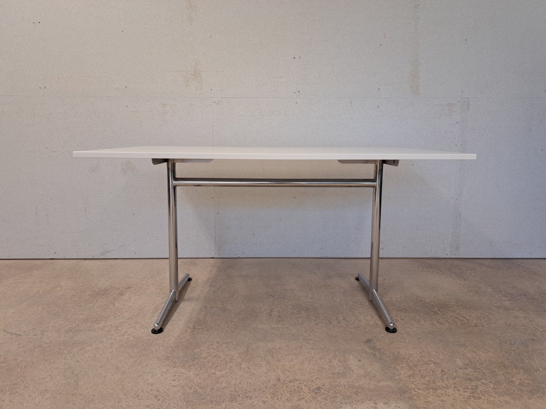 Tische: Tisch Esstisch Mehrzwecktisch mit Eisenfuss – Gebraucht aus Belp von deal-now 1