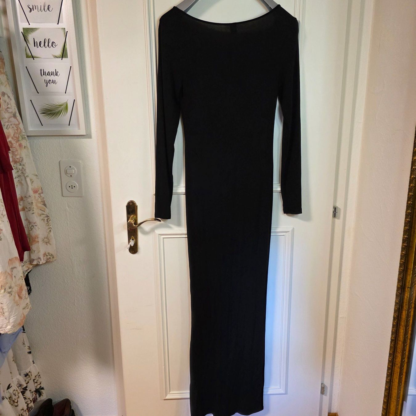 Shein Kleider: Schwarzes, elegantes Maxikleid mit Schlitz, Grösse M – Gebraucht aus Wald ZH von CapLux 7