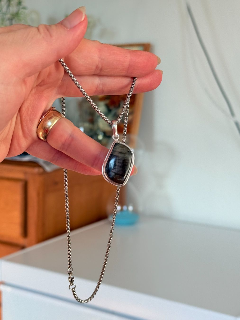 Ketten: Collier Labradorite naturelle – Neu und originalverpackt aus Genève von AGBERG 9