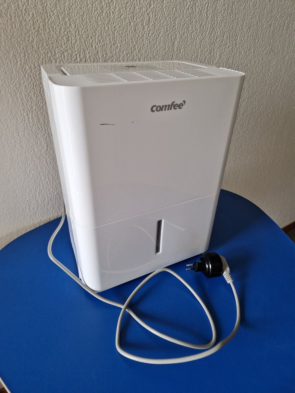 Comfee Déshumidificateurs: Comfee Luftentfeuchter 10 Liter pro Tag – D'occasion à Münchenbuchsee par Aare22