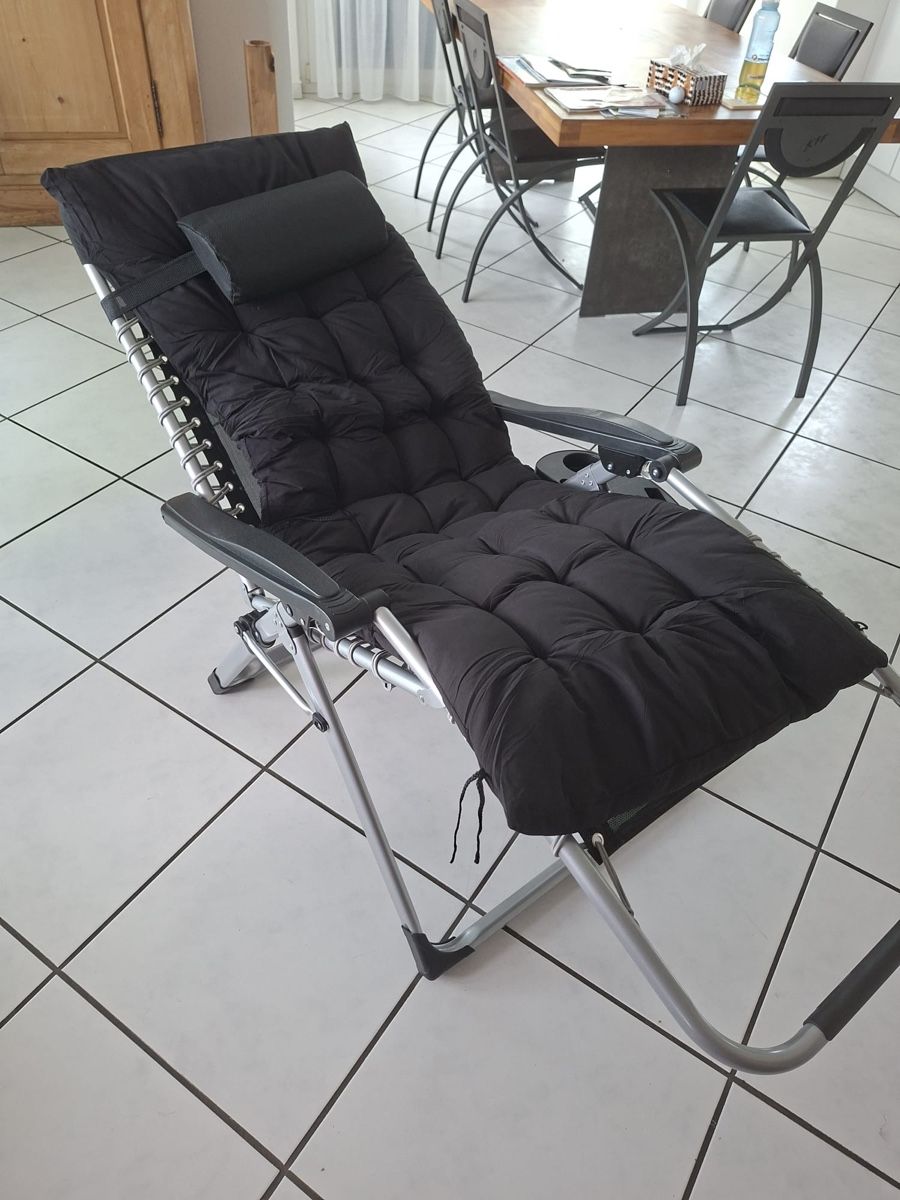 Chaises longues: Liegesessel tectake Cloud schwarz neu mit OVP – Neuf (Voir description) à Zweidlen par Maerliharo_57 1