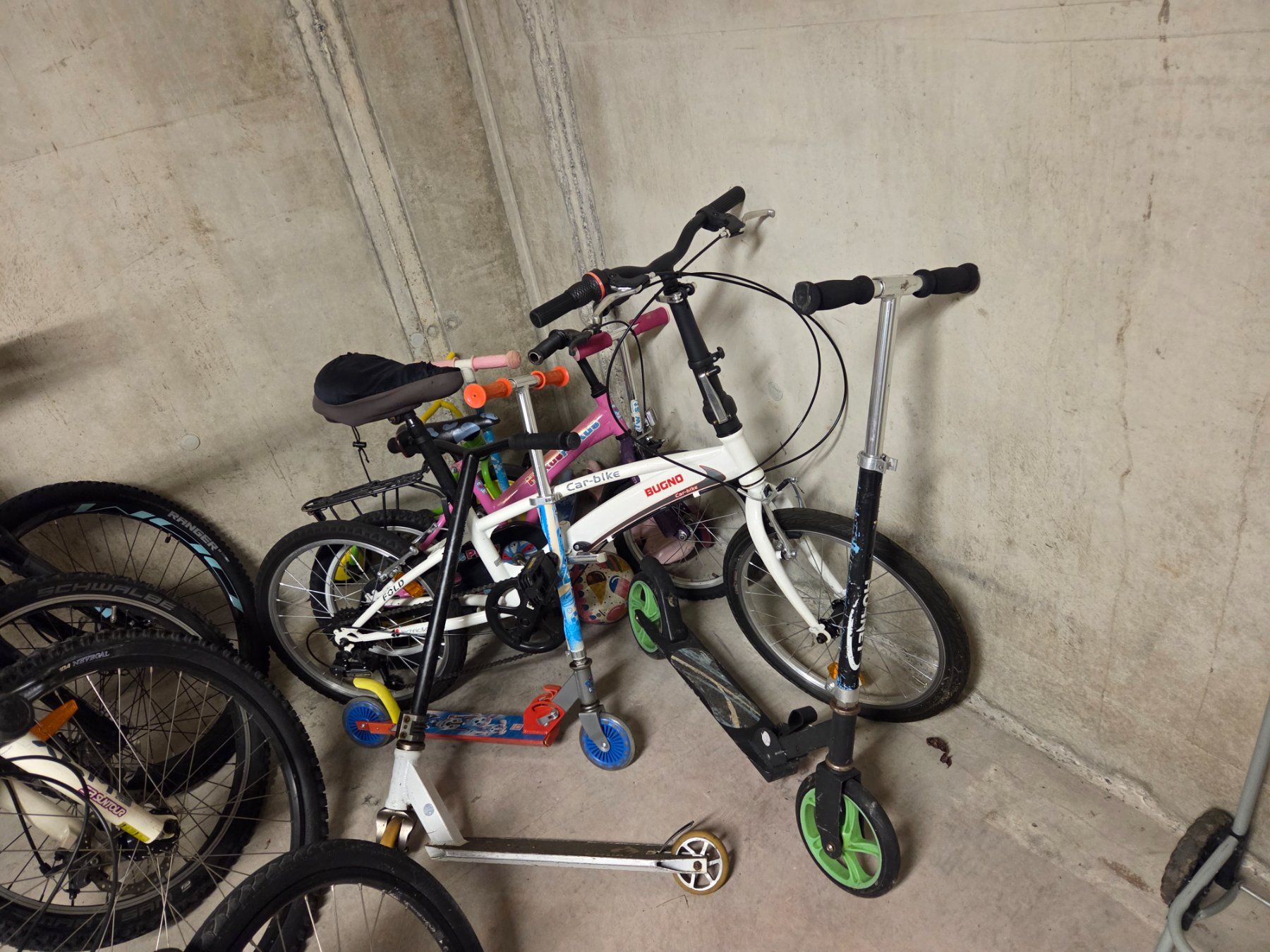 Velos: Velos & Trottinet Alles Zusammen – Gebraucht aus Kreuzlingen von schimschek58
