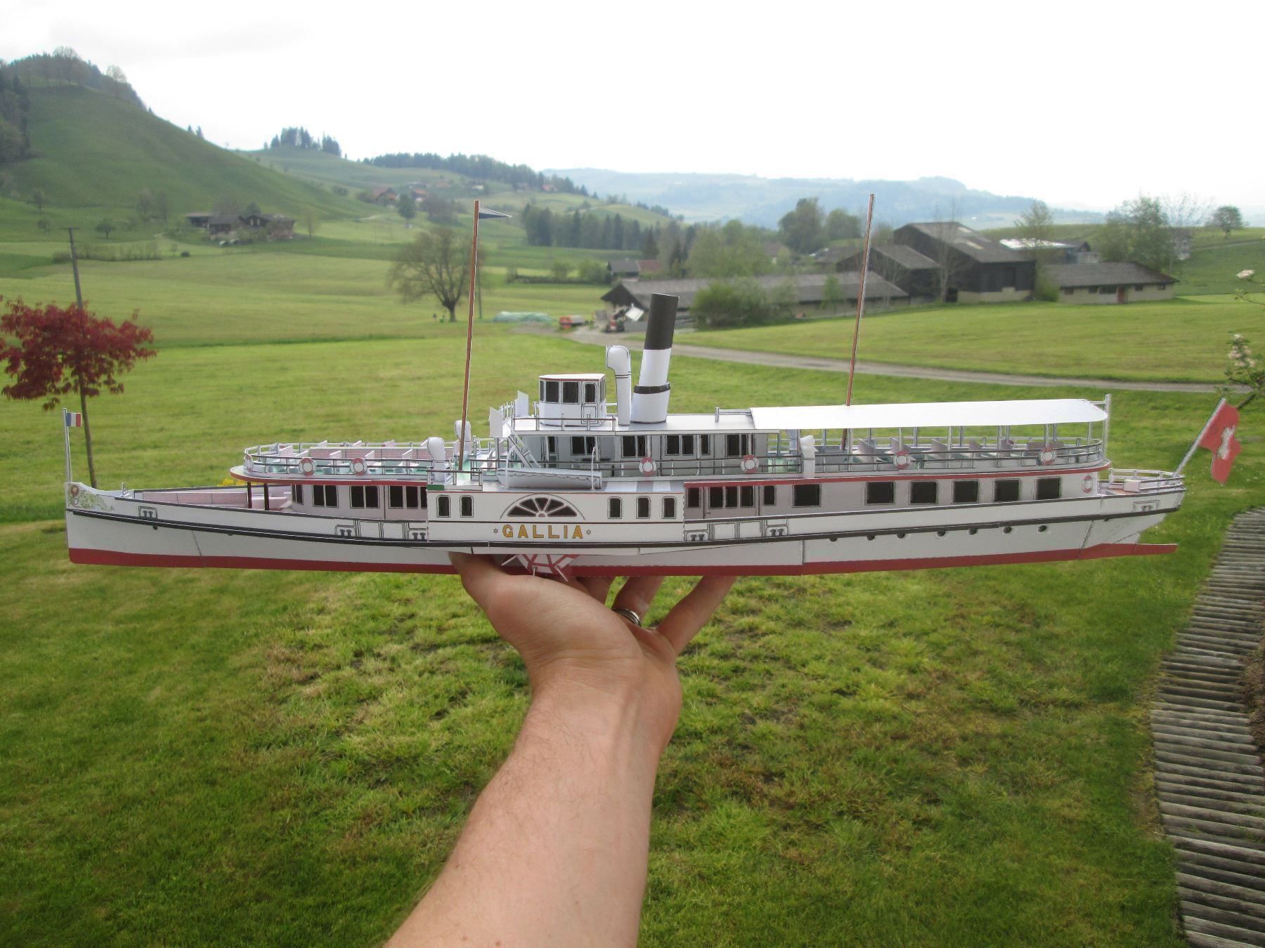 Kit di modellismo & Modellini statici: Dampfschiff Gallia Modellbogen 1:100 – Nuovo e nell'imballaggio originale da Sempach venduto da Pilatus20 3