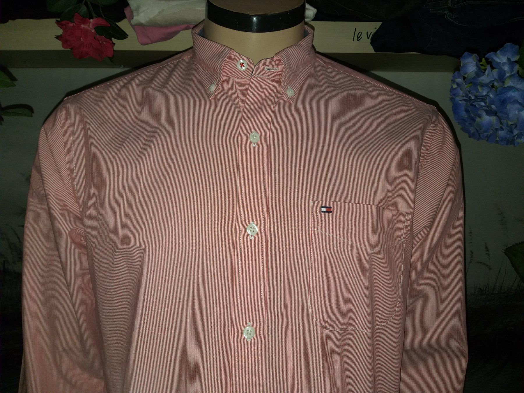 Tommy Hilfiger Camicie: TOMMY HILFIGER  Chemise / Hemd  Taille / Grosse M – Usato da Cossonay-ville venduto da Super-Price-Quality 1