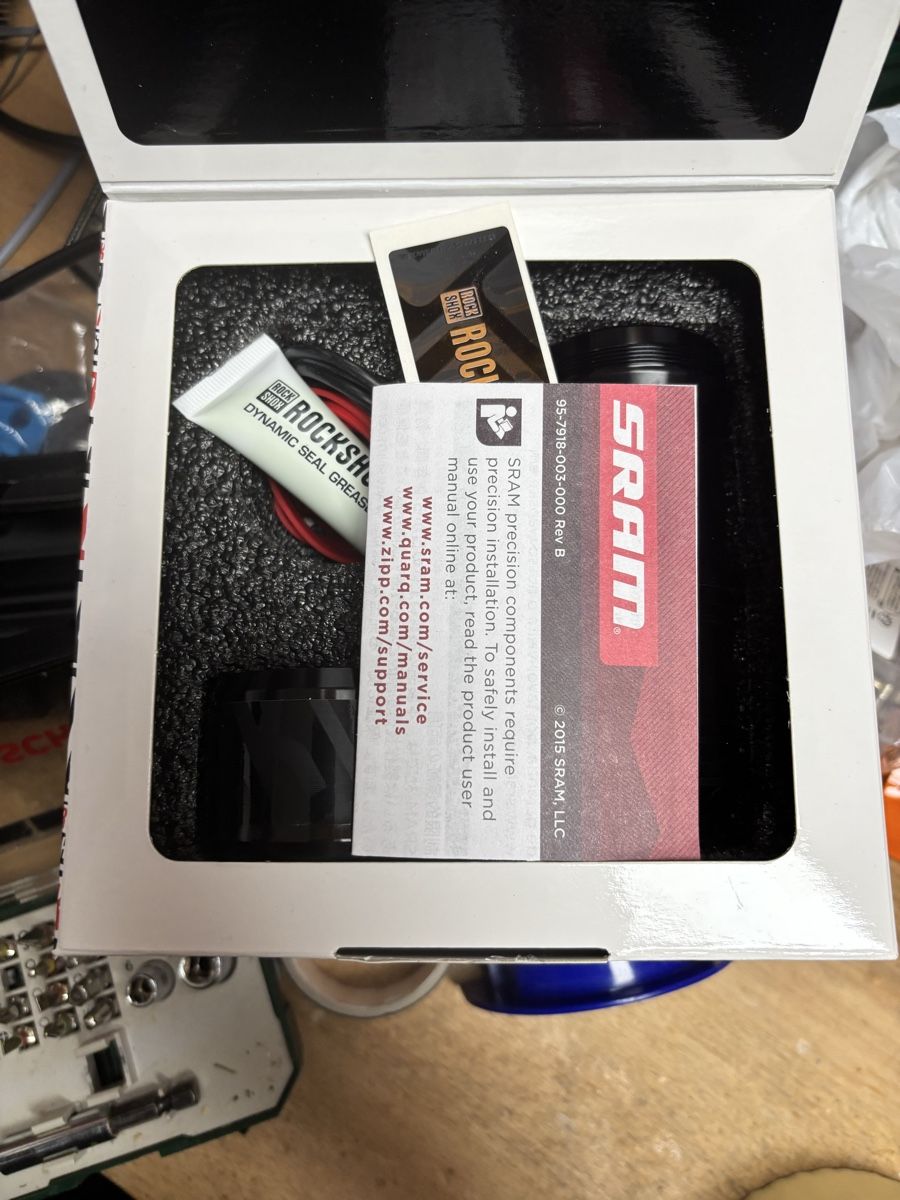 Rockshox Ersatzteile: RockShox MegNeg Upgrade Kit Neu – Neu und originalverpackt aus Magden von hermanndererdmann 2