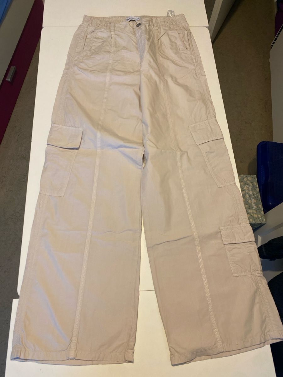 Zara Pantaloni: Zara Cargo Hose Eu S – Nuovo (secondo la descrizione) da Jona venduto da sarasaftladen