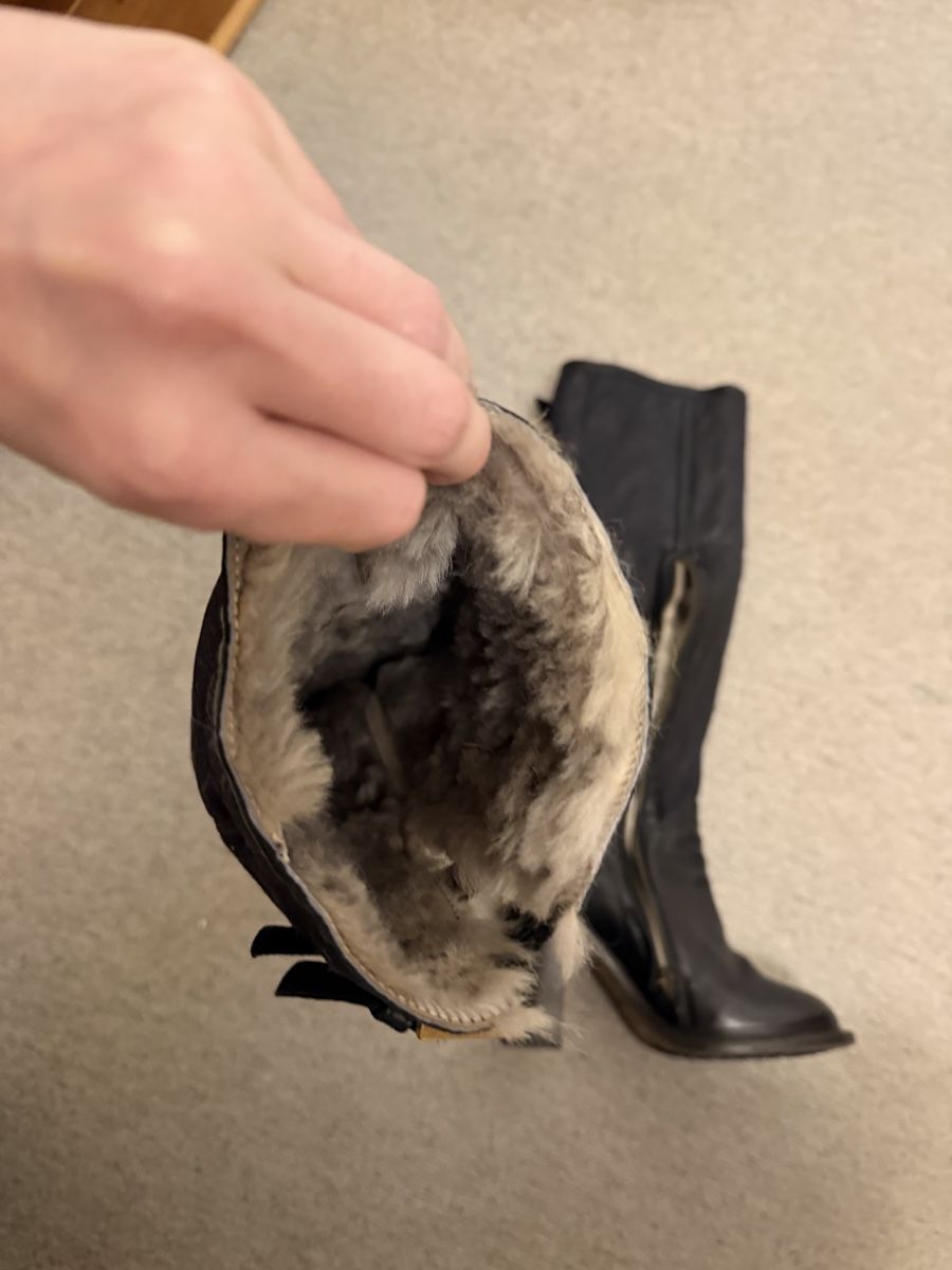 Ugg Damenschuhe: UGGs Stiefel – Neu (gemäss Beschreibung) aus Zürich von ani_gmc7 3