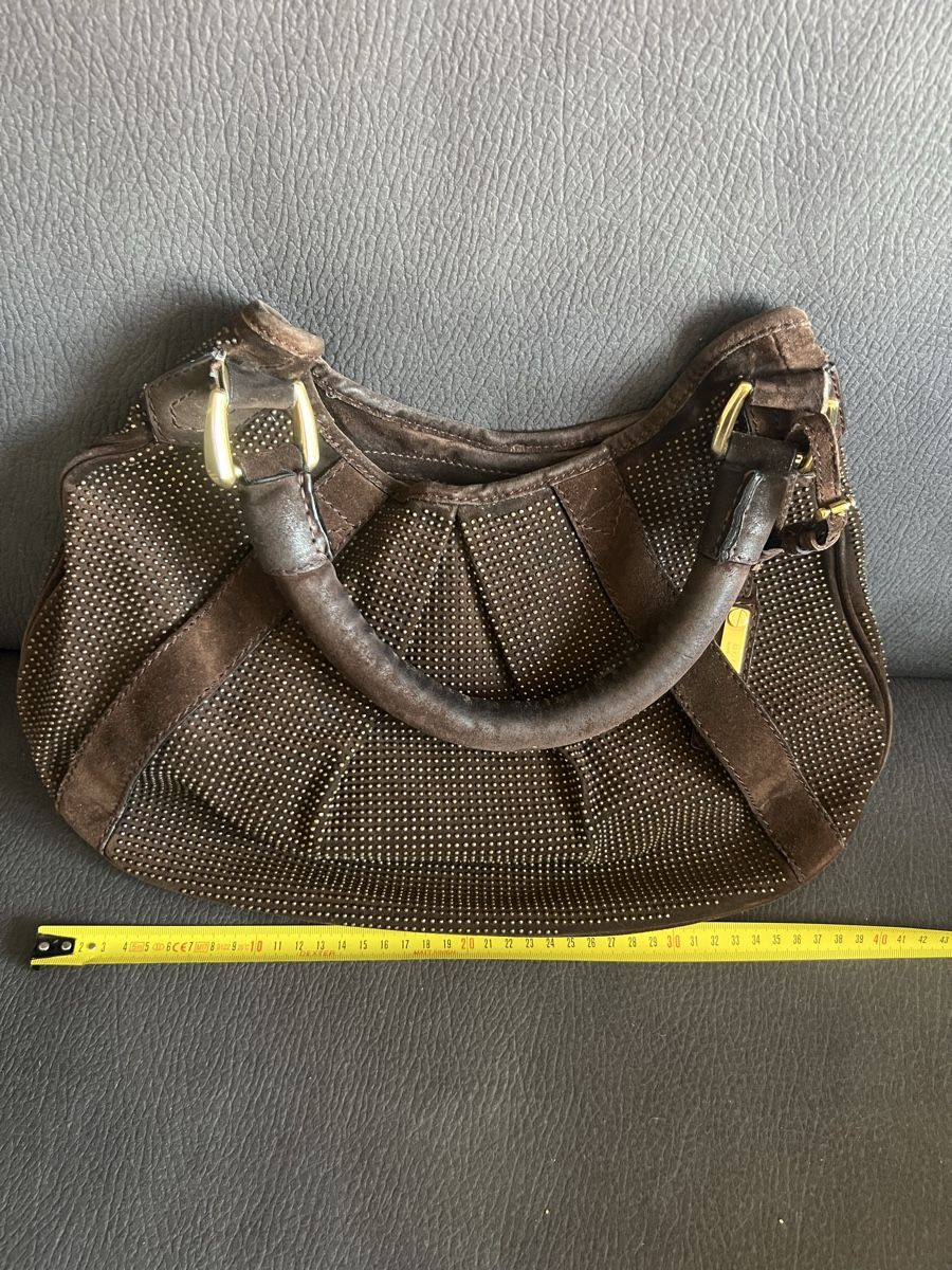 Burberry Taschen für Damen: Burberry Brown studded suede hobo bag – Gebraucht aus Lugano von p24_tzb2 2