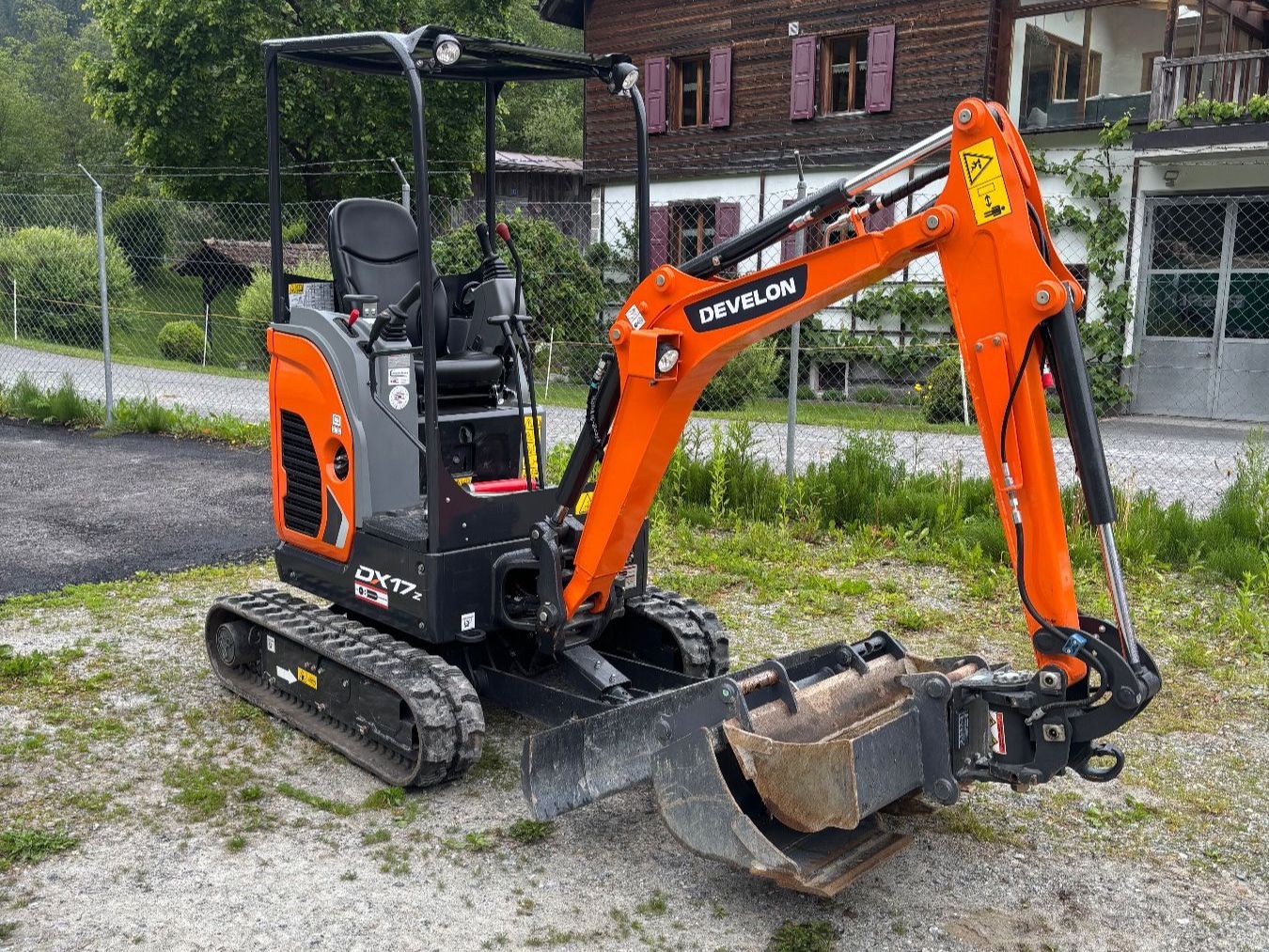 Escavatori: Develon DX17Z – Usato da Siat venduto da Casanova-Mechanik 1