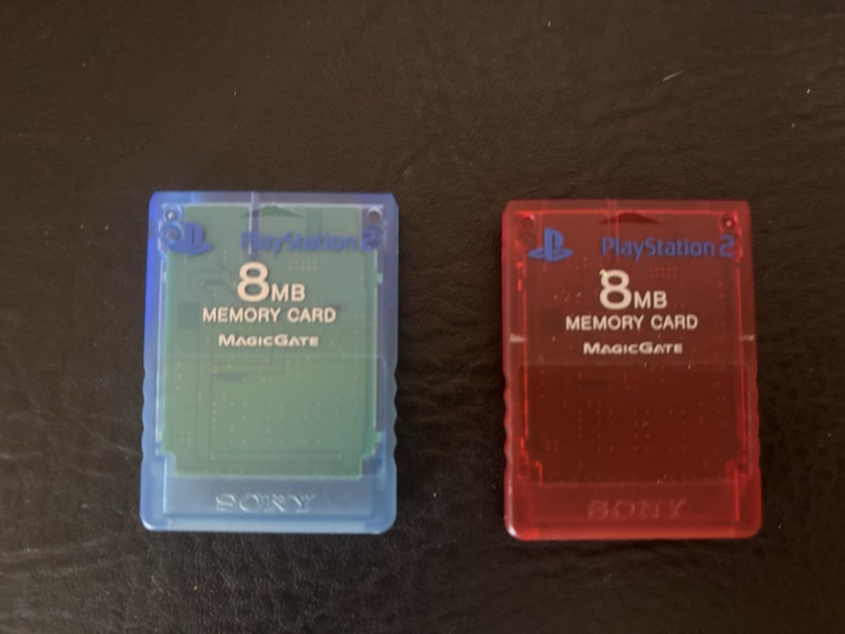 Sony Giochi: 2x PlayStation 2 8MB Memory Cards MagicGate – Usato da Mézières VD venduto da P-M-C