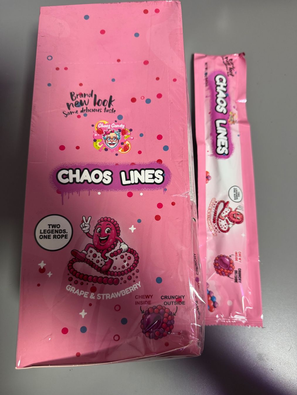 Cibi & Specialità: 24x Chaos Lines Grape Strawberry Candy – Nuovo e nell'imballaggio originale da Zunzgen venduto da noa_wd92