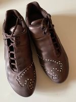 Sneaker braun mit Strasssteinen