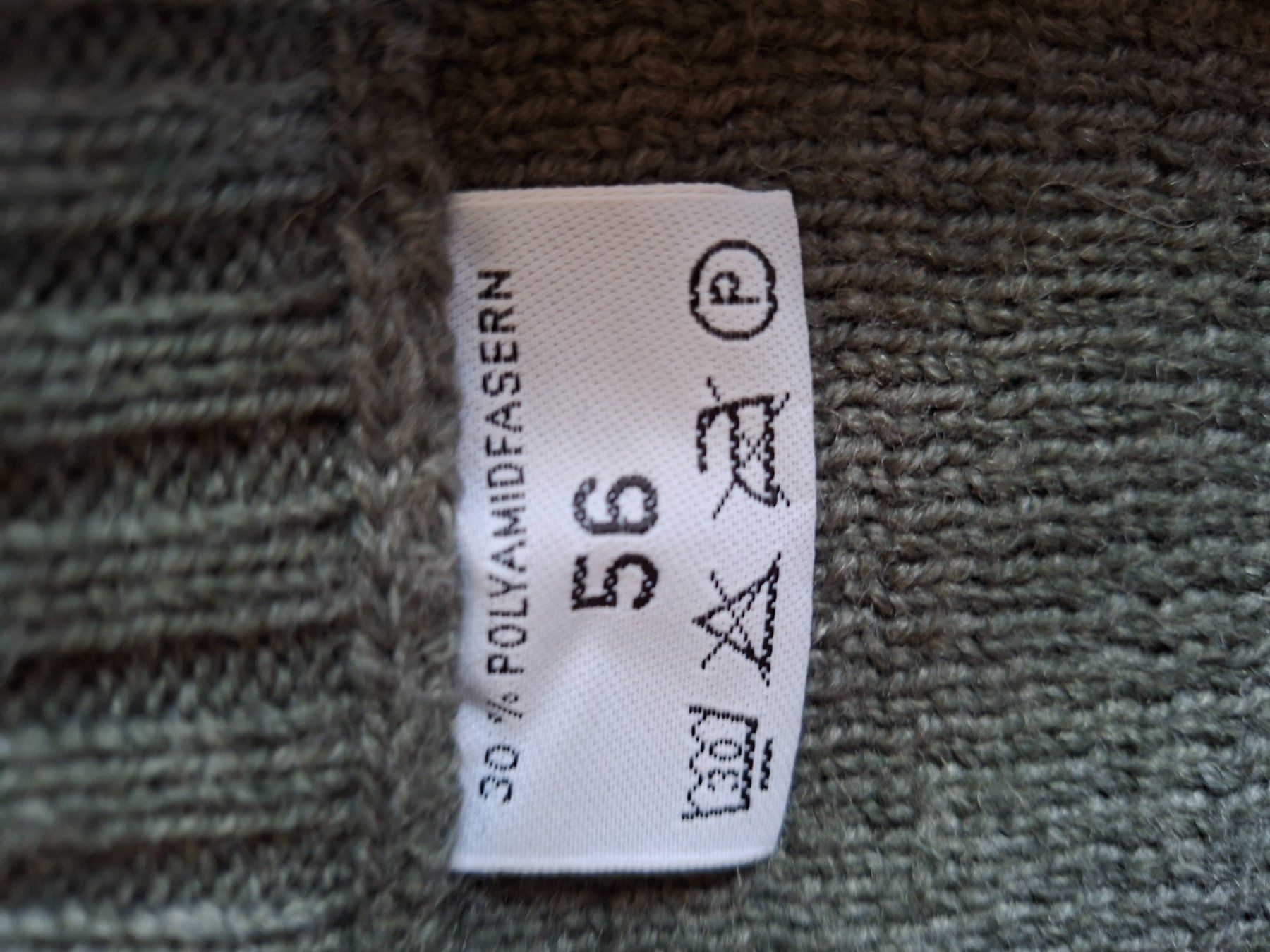Schweizer Armee Uniformi: Schweizer Armee Militär Woll Pullover,  Grösse 56 – Usato da Schwanden Sigrisw venduto da len_9yqg 2