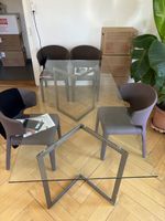 Glastisch mit Metallfüssen top Zustand