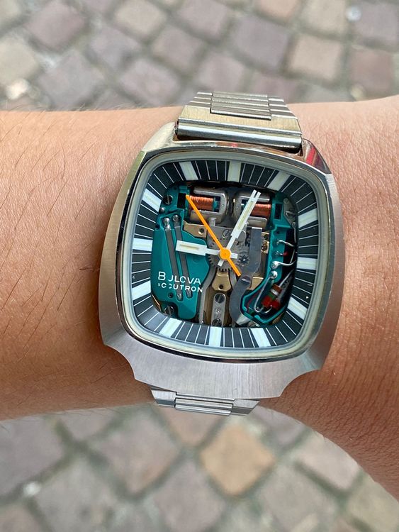 Bulova accutron spaceview online 100th anniversary