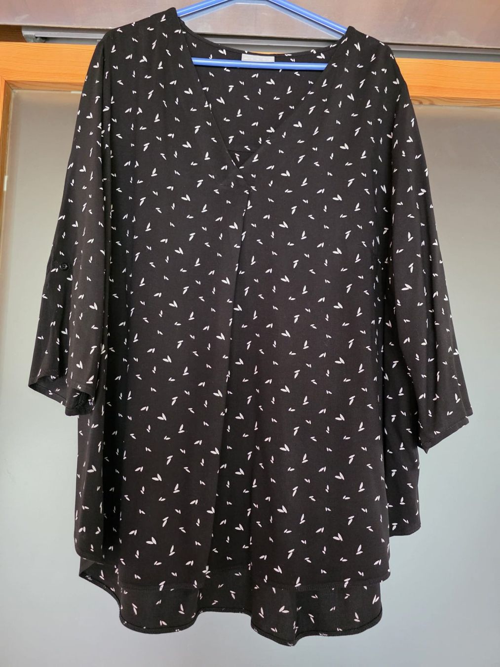 Blusen: Leichte Sommer Blusen, versch. Modelle, in 46 Top Zustand – Gebraucht aus Diegten von November1971 3