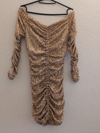 Zara Kleid Gr. XS Gold Pailletten Silvester 