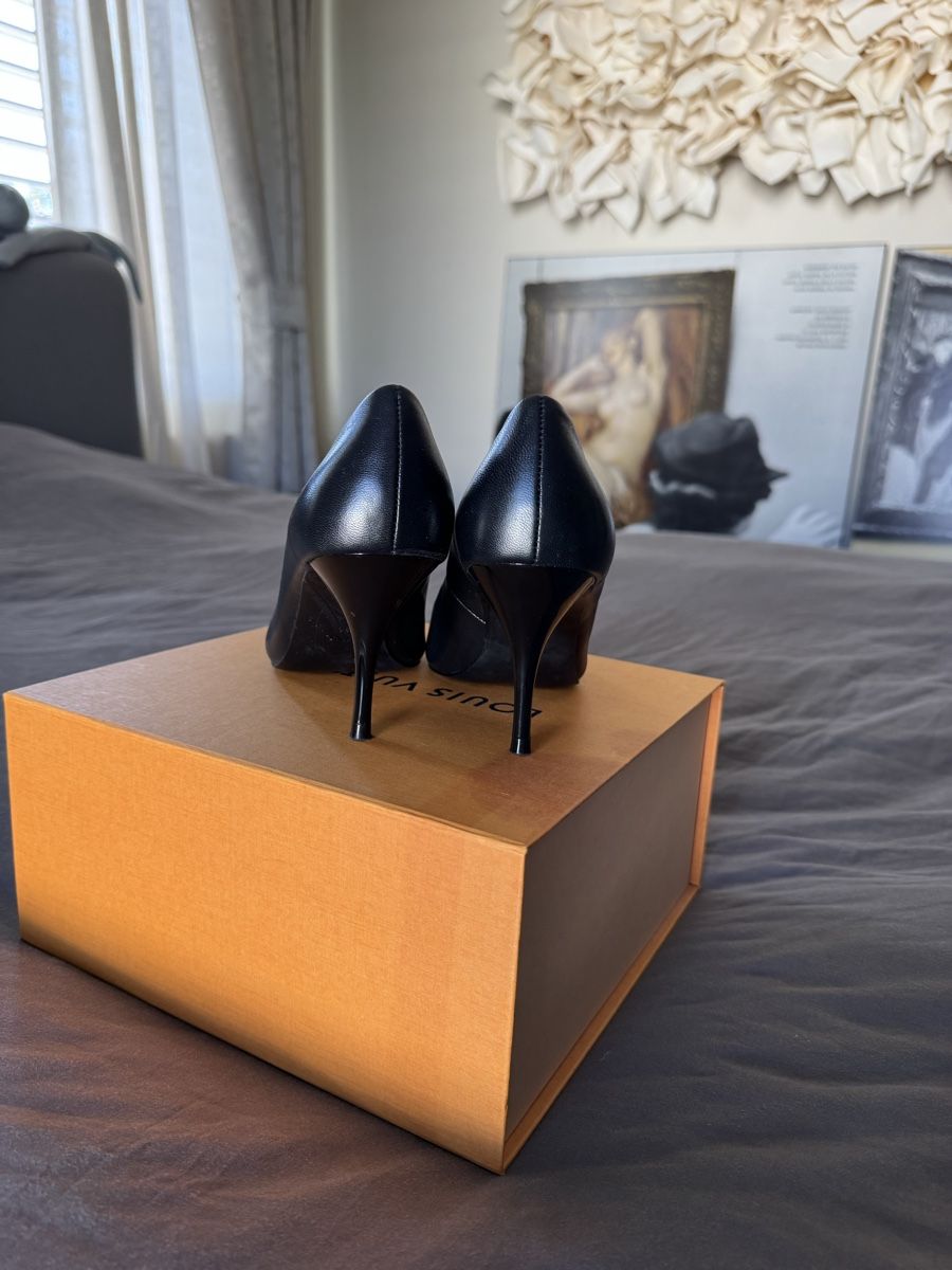 Mango Chaussures femmes: Echtleder Pumps von Mango Gr. 38 NEU – D'occasion à Küsnacht ZH par pup_culture 2