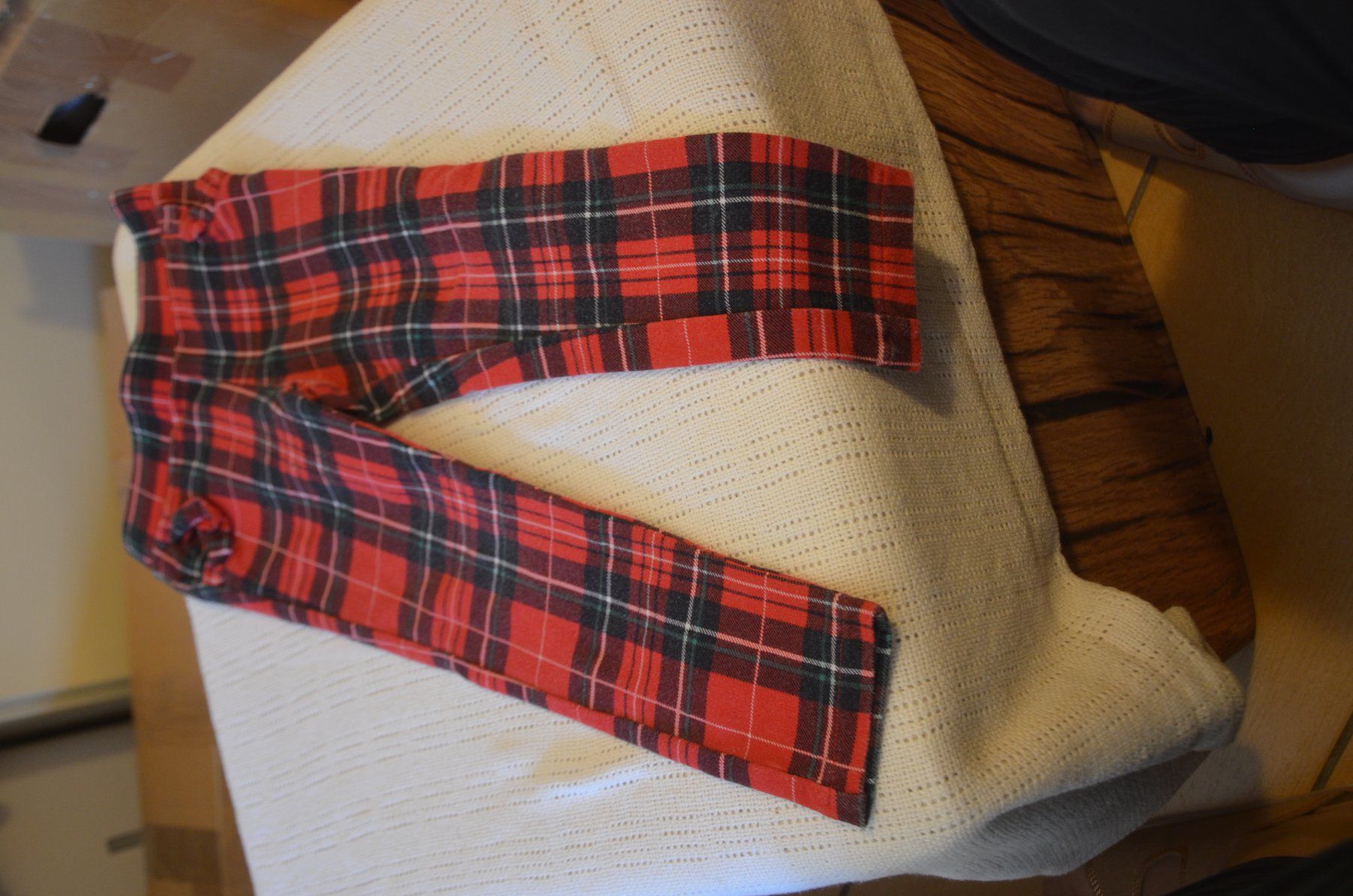 Pantaloni: TAILLE 98 - HOSE – Usato da Chiasso venduto da Dolly015