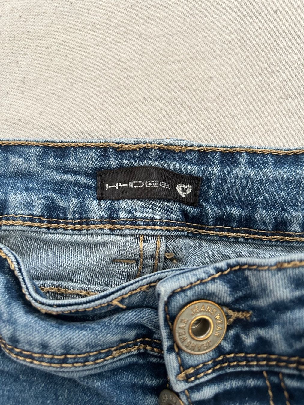Jeans: Jeans M – Usato da Reconvilier venduto da Panda90 1