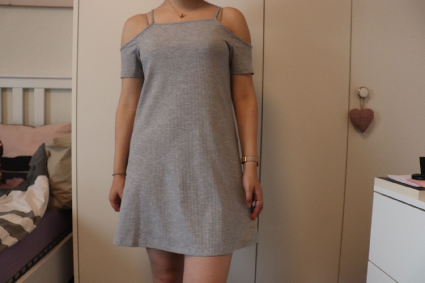 H&M Vestiti: Robe grise H&M Divided – Usato da Essertines-Yverdon venduto da Alice977 1