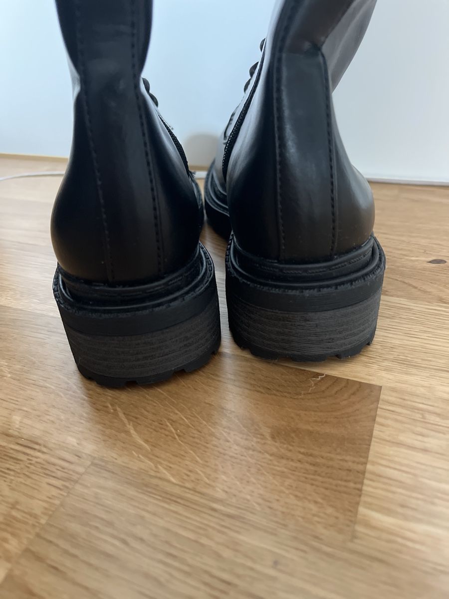 Damenschuhe: Stiefel – Neu (gemäss Beschreibung) aus Kriens von  6