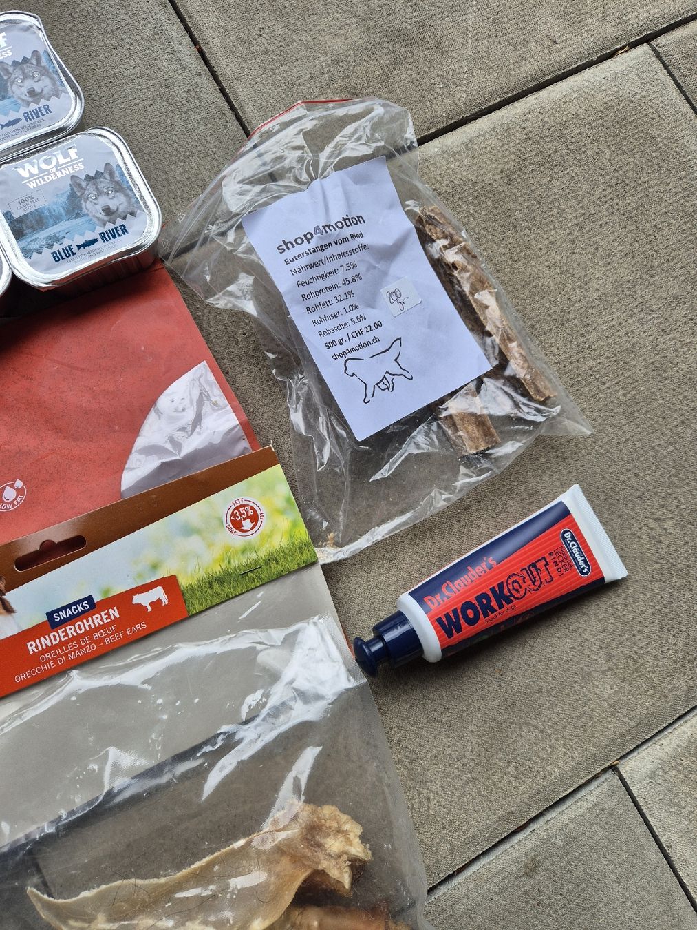 Futter: XXL Set Hundefutter / Snacks – Neu (gemäss Beschreibung) aus Dulliken von hya_7bpd 7