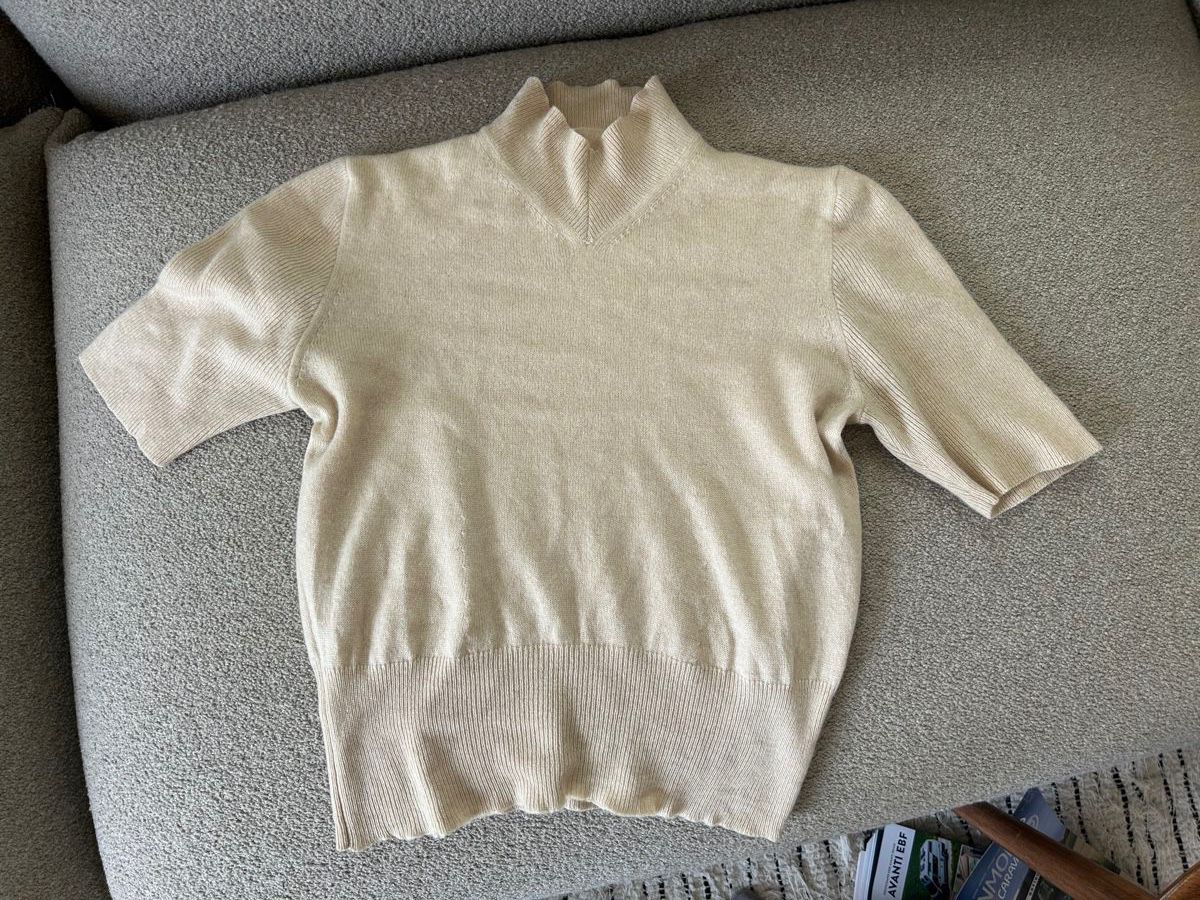 Top: Cashmere Top Beige - fast neu – Usato da Zürich venduto da ell_v7k7