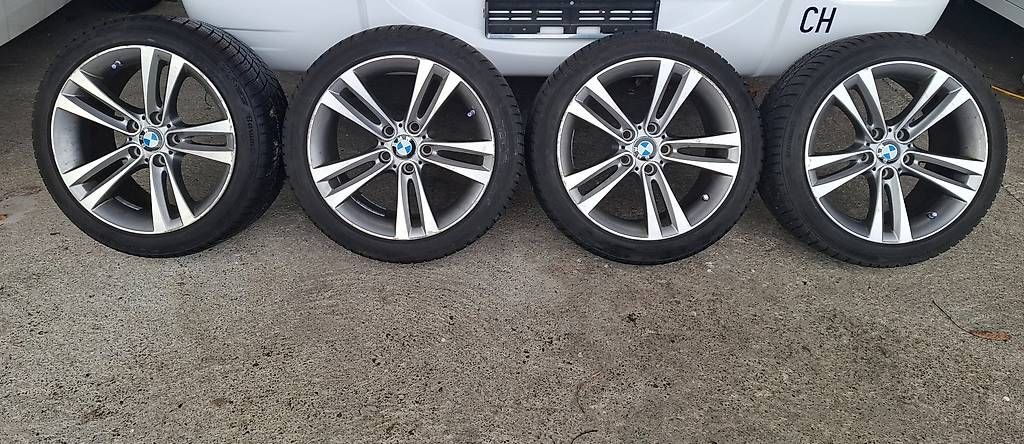 Pneus & Kompletträder: Original BMW Kompletträder mit Winterpneus – Gebraucht aus Ebikon von Magicsilver