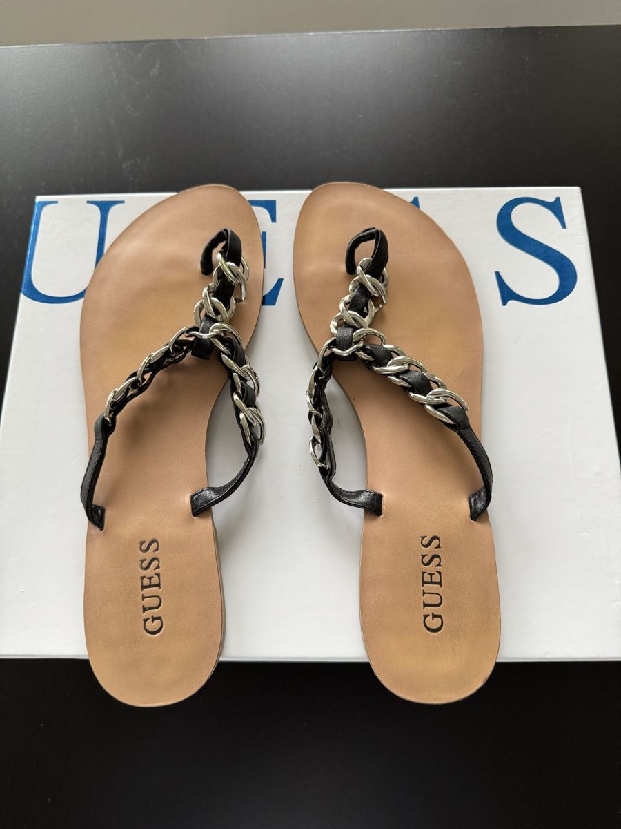 Guess Scarpe da donna: Flip Flop Guess schwarz Gr. 39 – Nuovo (secondo la descrizione) da Zürich venduto da Jen10 4
