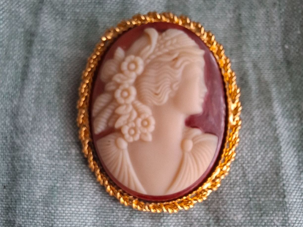 Broschen & Nadeln: Broche Camée Vintage – Neu (gemäss Beschreibung) aus Lutry von Sim_Sta 2