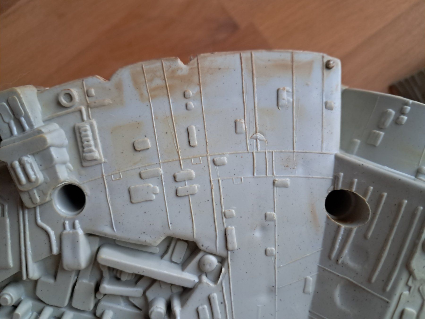 Star Wars Jouets: Millenium Falcon Star Wars vintage 1995 – D'occasion à Treyvaux par sci_y6wk 8