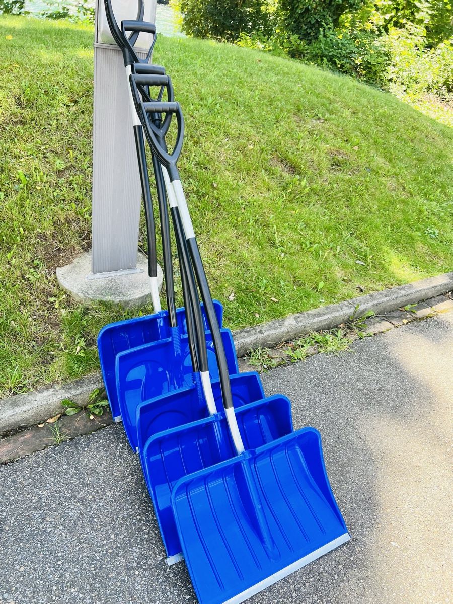 Alle Werkzeuge: Schaufel 3 stuck – Gebraucht aus Urdorf von Faz_19 4