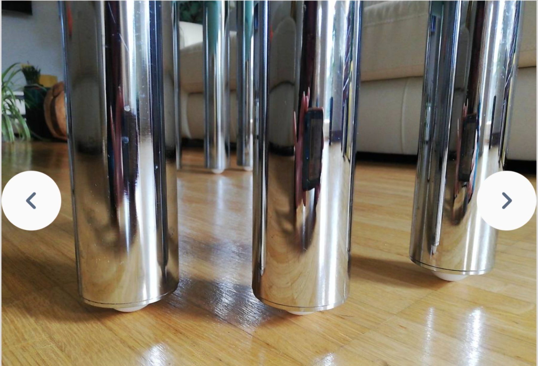 Tische: Beweglicher Milch-Glas Salontisch – Gebraucht aus Zürich von anastacia03 3