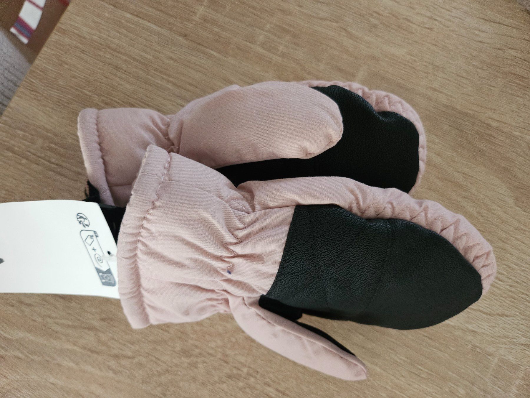 Guanti: Handschuhe 98 / 104 – Usato da Kefikon TG venduto da Livline 1