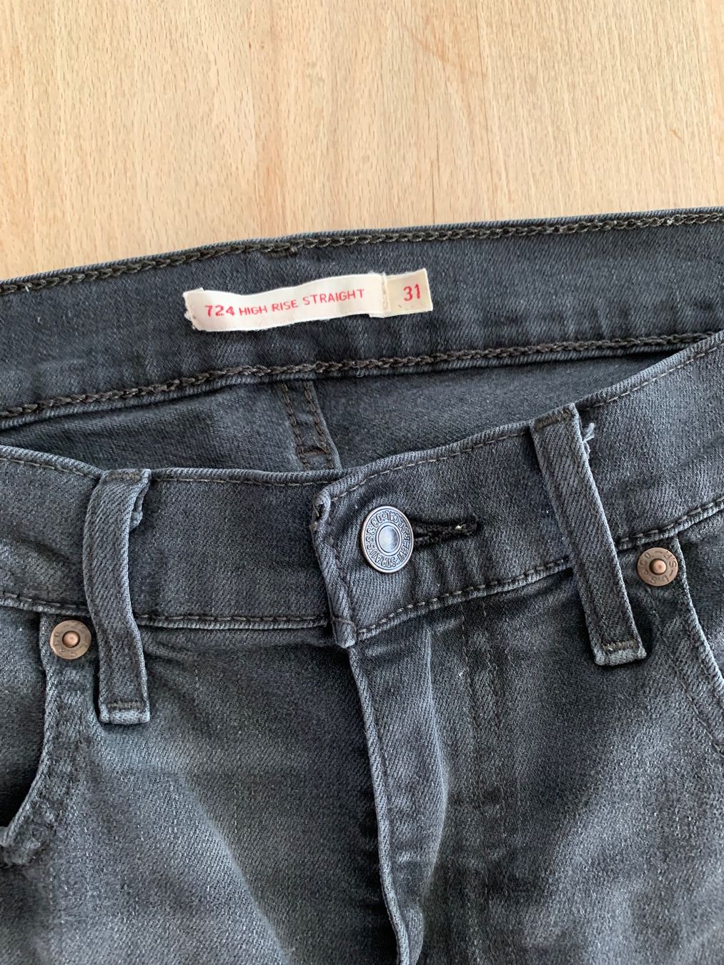 Levi's Jeans: Levis Jeans 724 High Rise Straight – Usato da Enggistein venduto da THE-IGOR 1